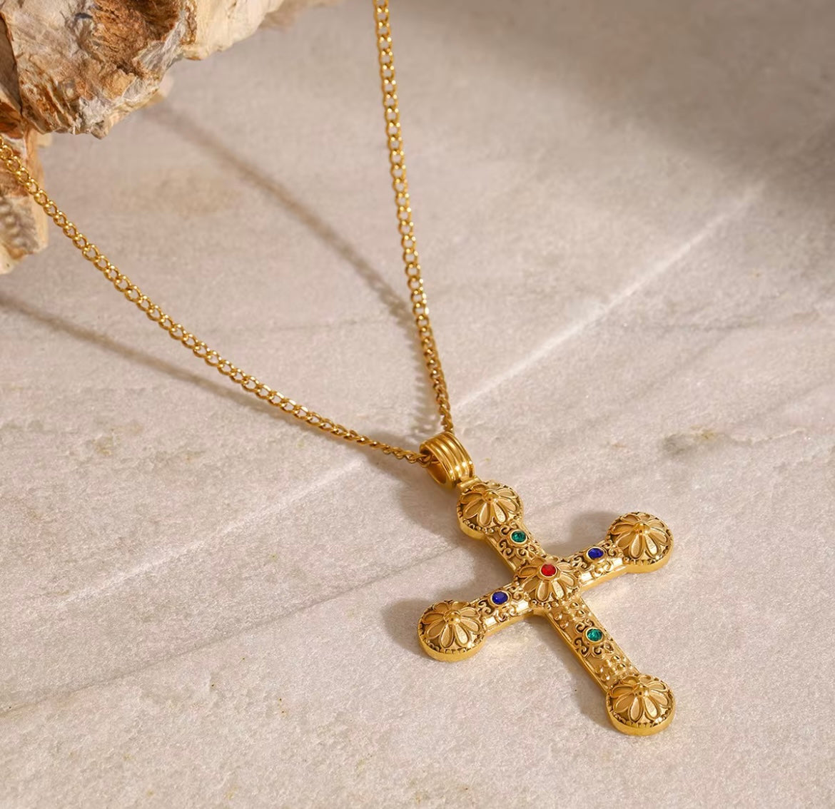 Vivi Cross