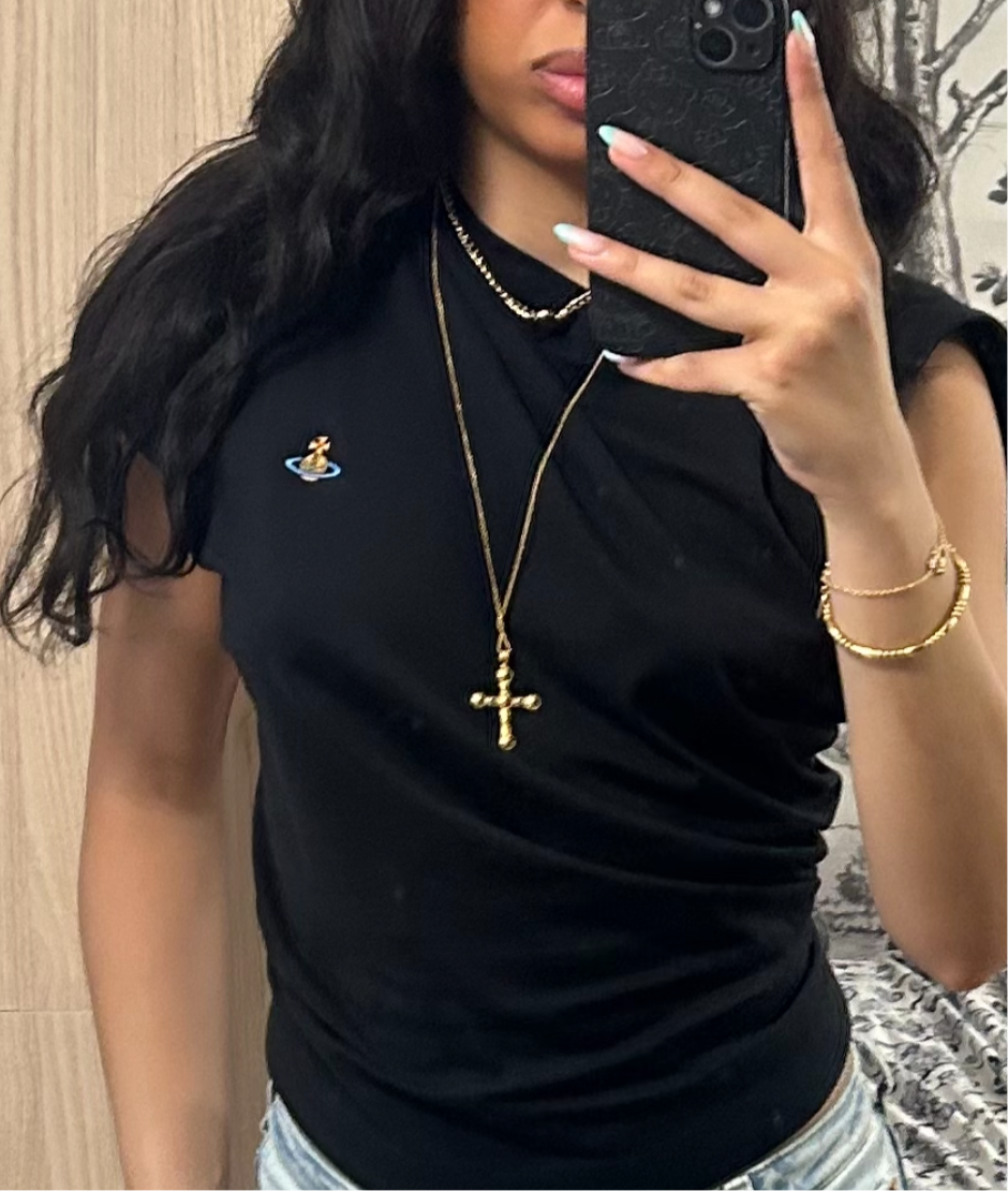 Vivi Cross